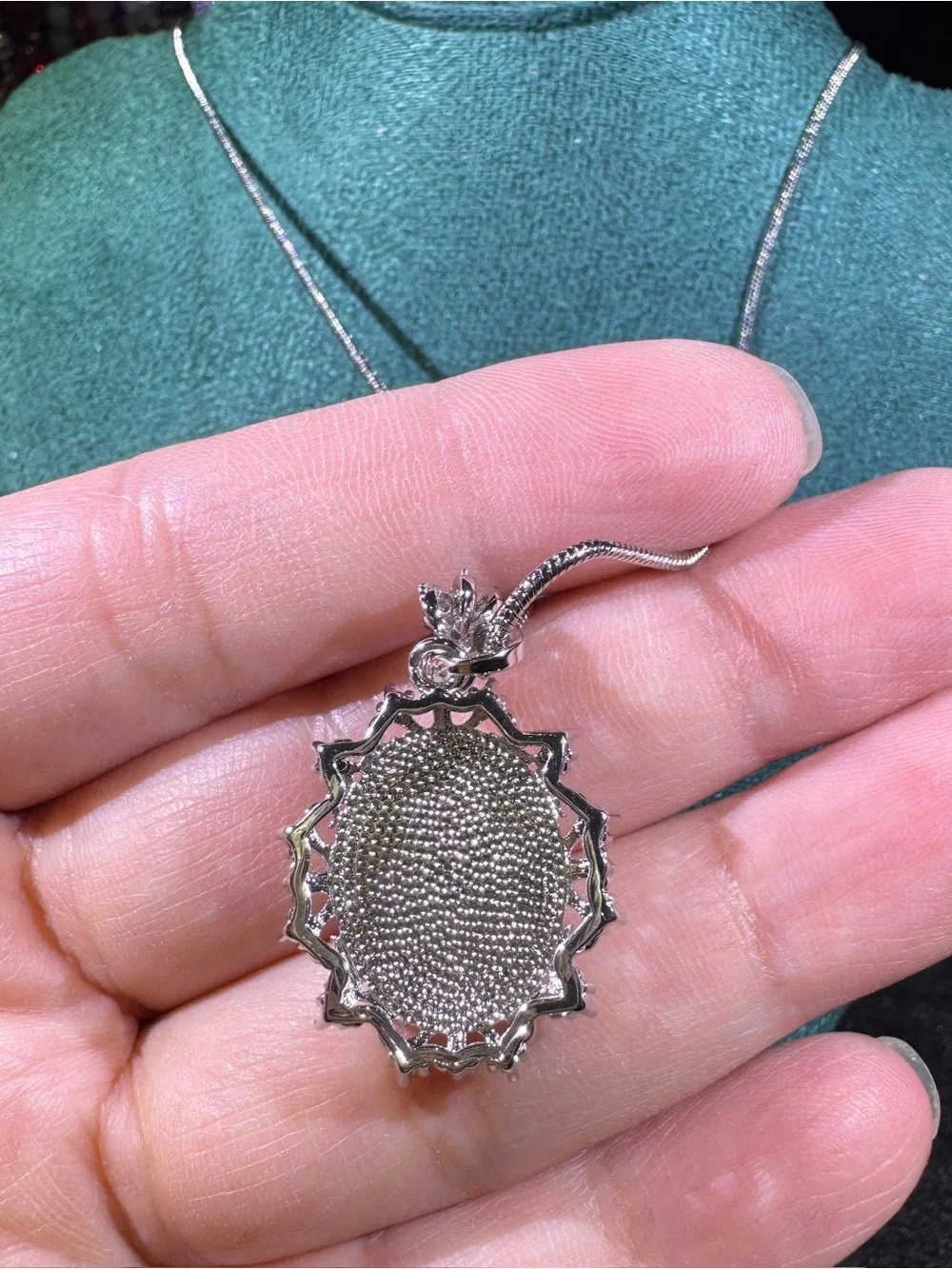 Vintage Carved Mother of Pearl Floral Pendant Necklace